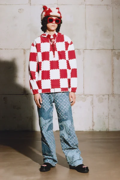 Look 10